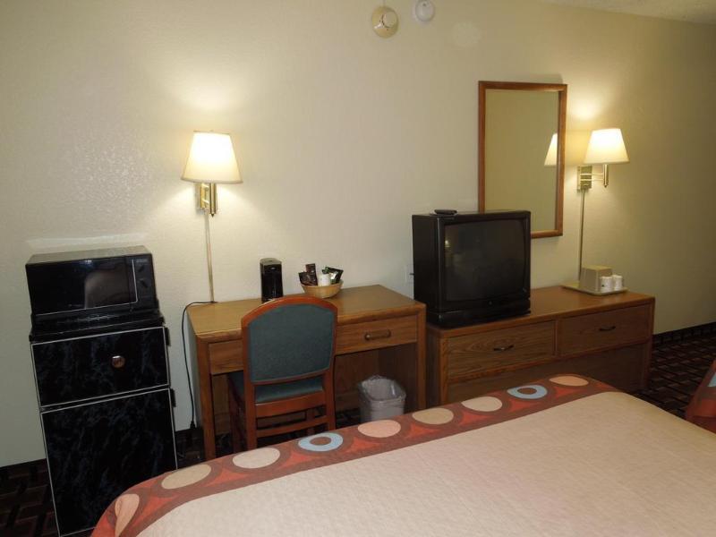 ซูเปอร์ 8 บาย วินด์แฮม เคนต์/แอครอน แอเรีย Hotel เคนท์ ภายนอก รูปภาพ